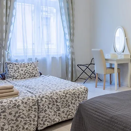 Goldcentral Grand Boulevard In The Heart Of The Lejlighed *